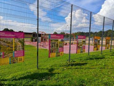 Ceļojošā izstāde  Arhitektūra. Inženierija. Formu spēks pie Ogres novada sporta centra stadiona